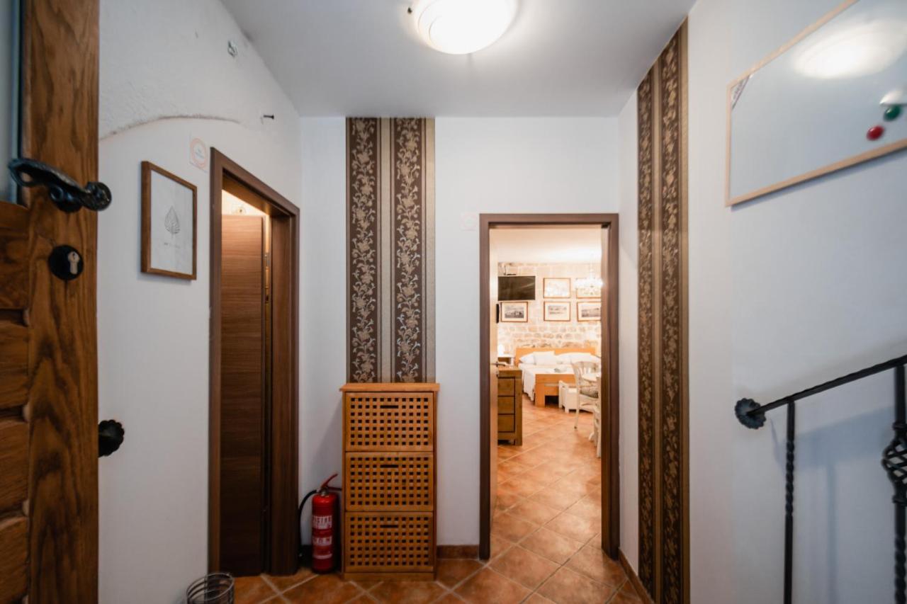 Lito Apartments Σίμπενικ Εξωτερικό φωτογραφία